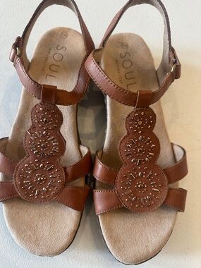 Women's Soul Naturalizer BRAND NEW ! Brown Embellished Leather Sandals